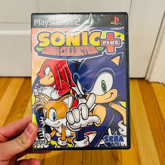 PLAYSTATION 2 - SONIC MEGA COLLECTION PLUS Game COMPLETE New BLACK LABEL PS2 - Picture 1 of 16